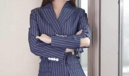 娱乐吃瓜酱霸道总裁衬衫